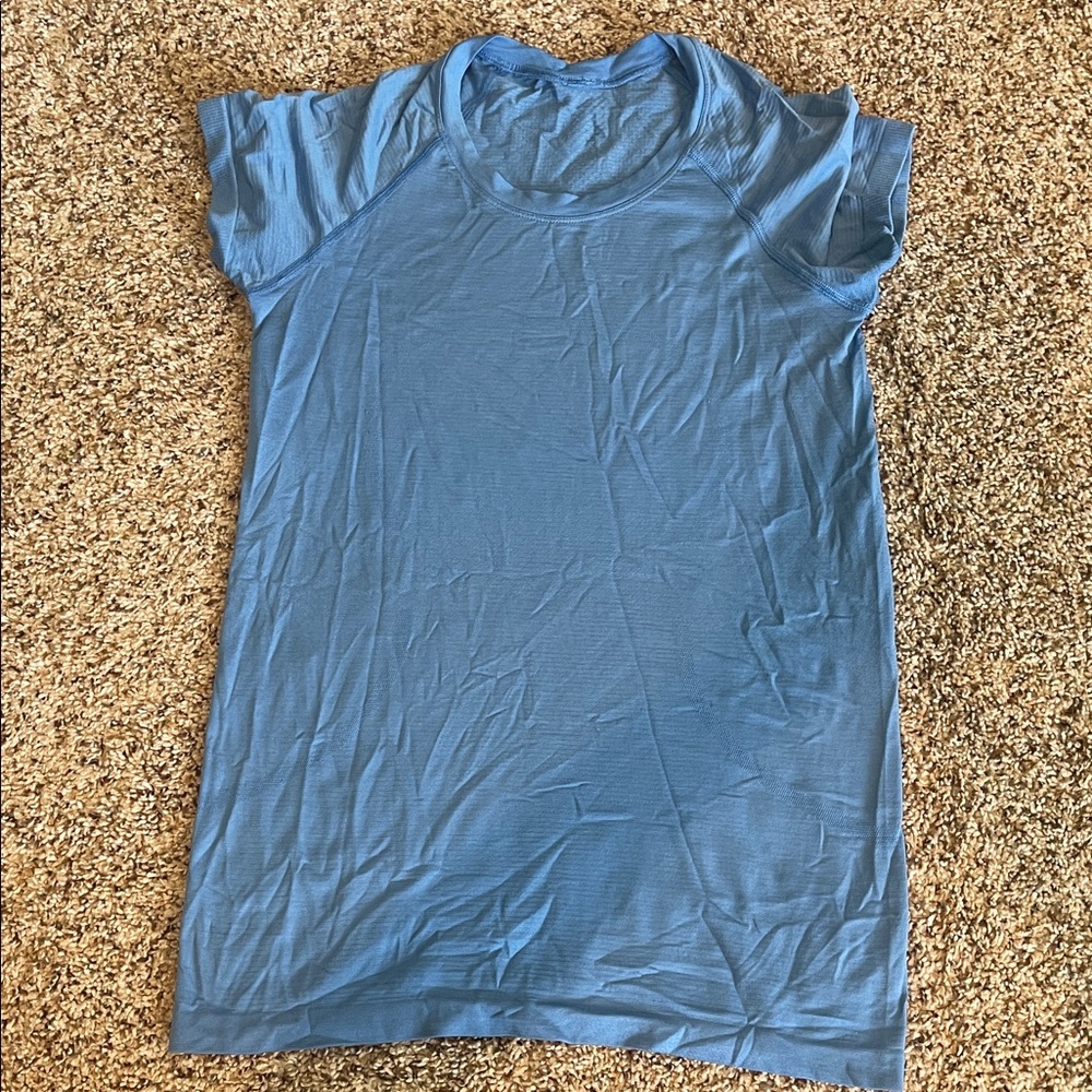 Blue Lululemon hip length swiftly tech